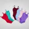 Maillot de ballet de licra con tirantes finos disponible en varios colores