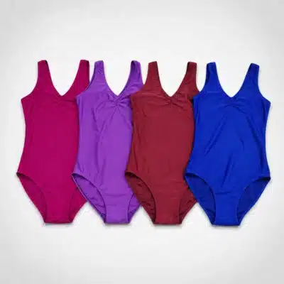 Maillot ballet fruncido de licra con escote en V y tirante ancho